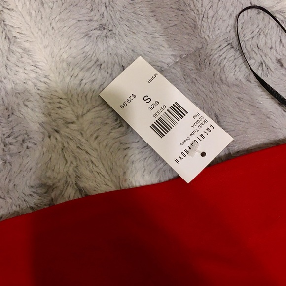 Ruby red dress - Picture 2 of 3